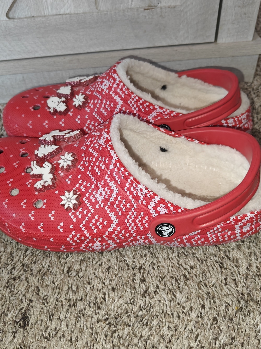 Holiday-Themed Festive Crocs Classic Lined Faux Fur Clogs M8, W10 - Picture 6 of 8